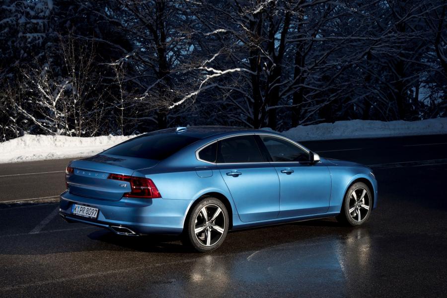  Volvo S90 T5 R-Design 2016 года  (WW) (фото 6 из 7)